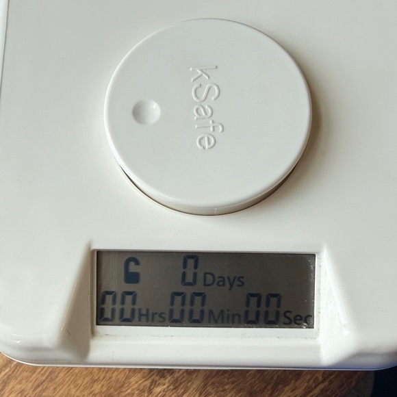 White Electronic Timer Container - Picture 10 of 10